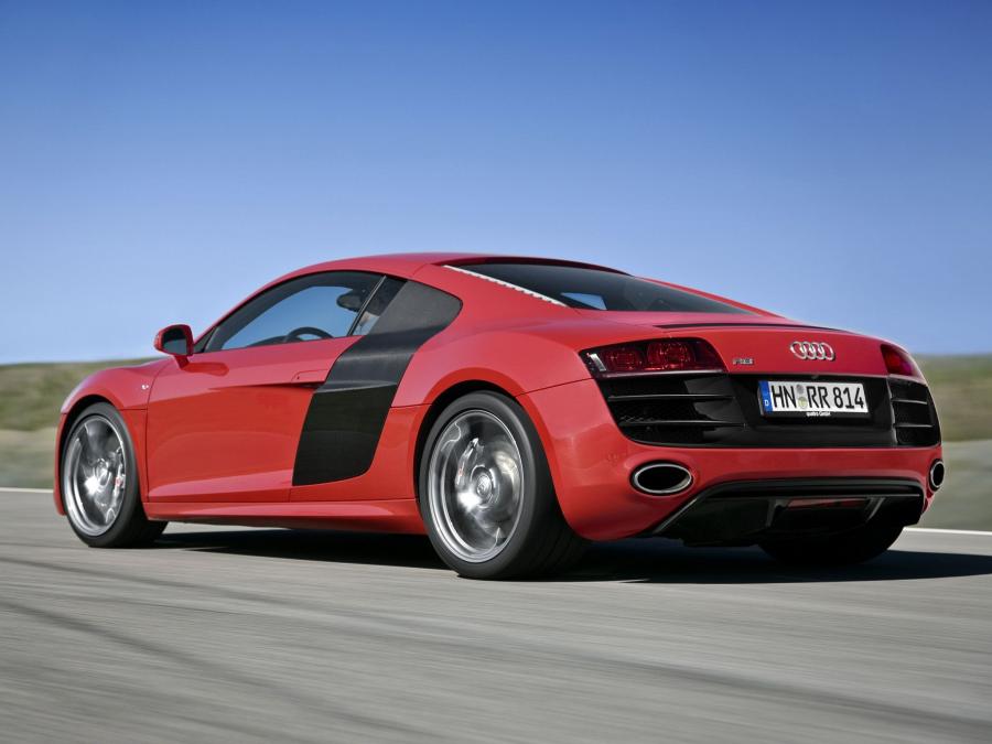  Audi R8 V10 2009 года  (EU) (фото 27 из 40)